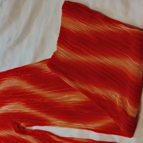 Fashion Nova Women's Sunset Cruise Plisse Jumpsuit, Size: S, NWT - Picture 5 of 15